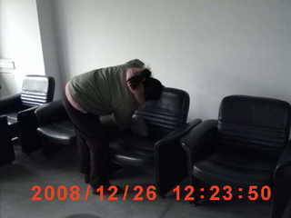 清洗真皮沙發(fā)現(xiàn)場(chǎng)