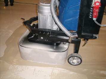 石材翻新現(xiàn)場(chǎng)